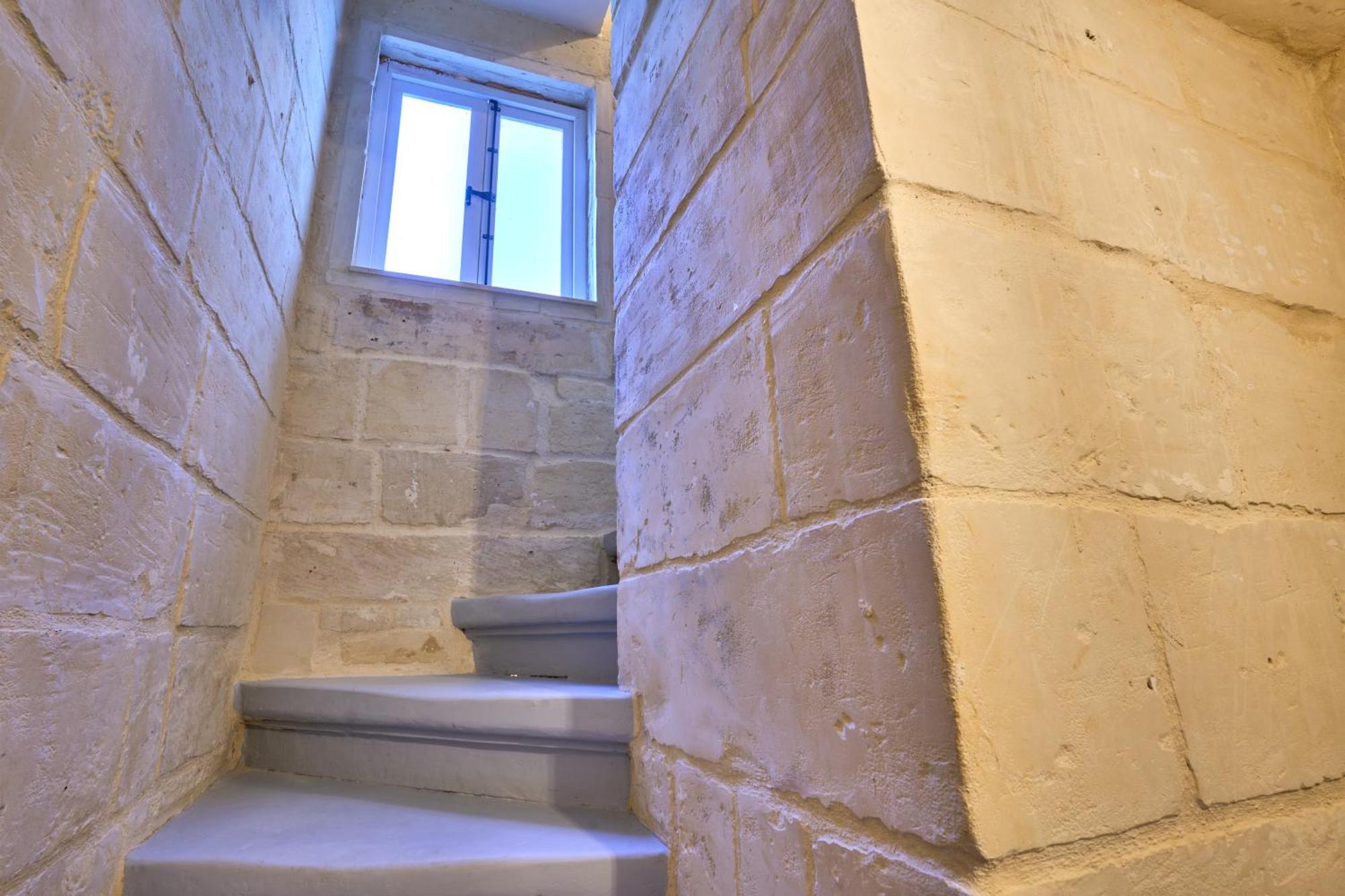 12 -16 , Pacifiku Scicluna Birgu Exterior photo