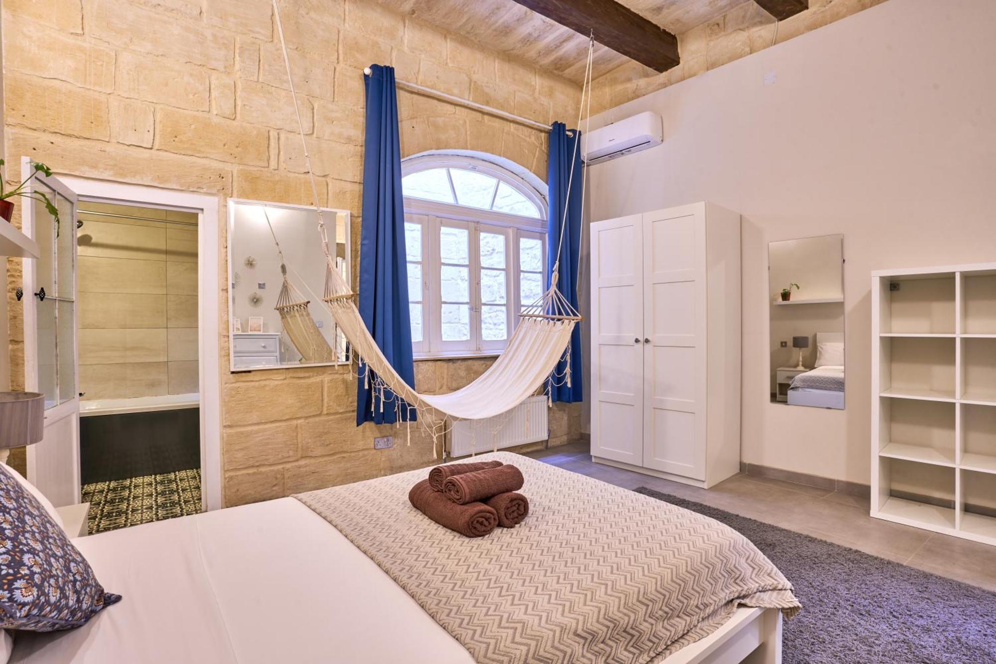12 -16 , Pacifiku Scicluna Birgu Exterior photo