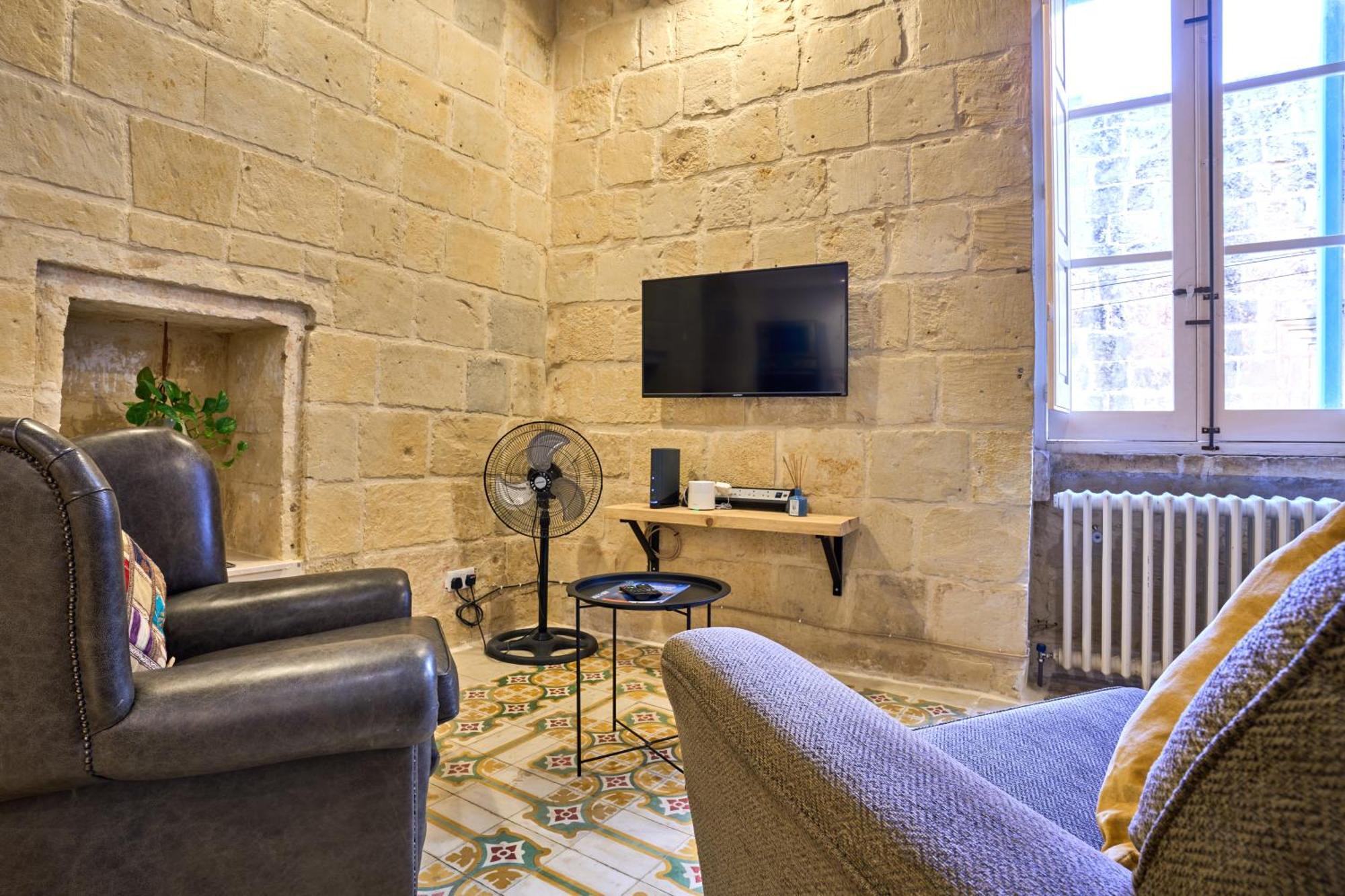 12 -16 , Pacifiku Scicluna Birgu Exterior photo